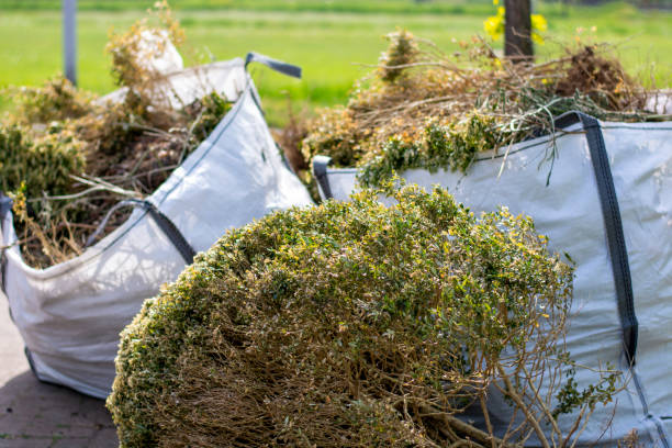 Best Commercial Junk Removal  in Highland, IL